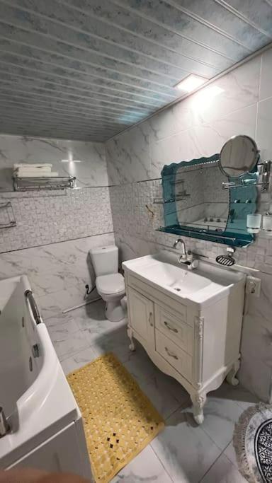 Luxurious Apartments At The Centre Of The City Samarkand Esterno foto